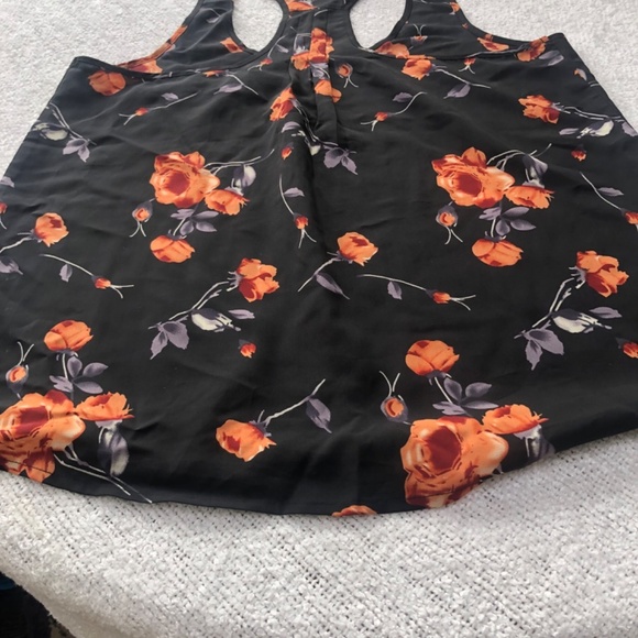 Kismet size medium sleeveless blouse, black with orange flowers- new or like new - Picture 6 of 7